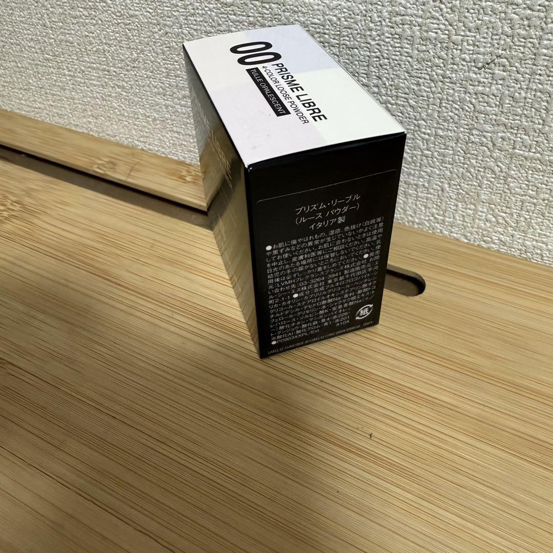 【新品未使用】ジバンシイ プリズム・リーブル　No.00 オパルセント・チュール