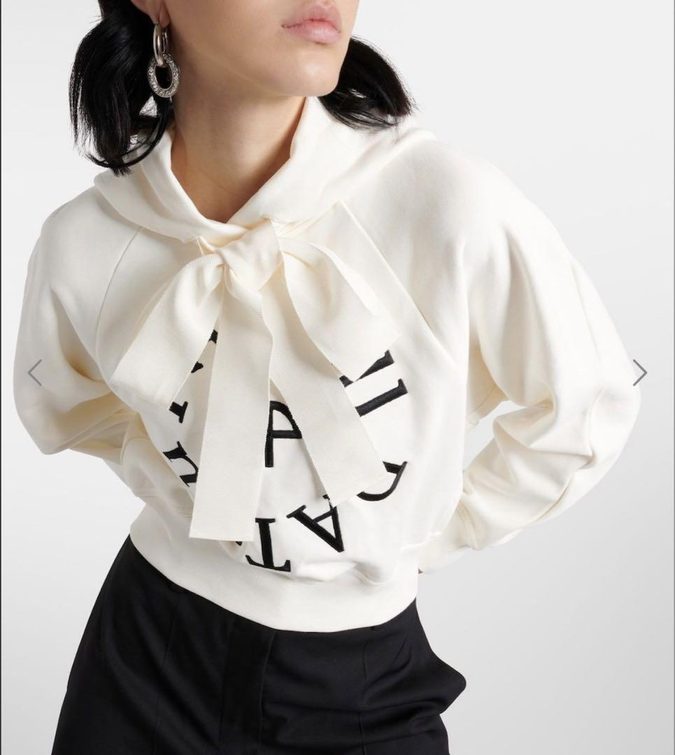 PATOU Medallion