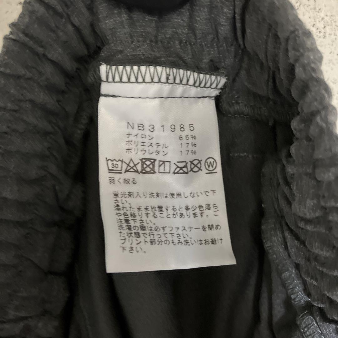 THE NORTH FACE グレー ランニングパンツ