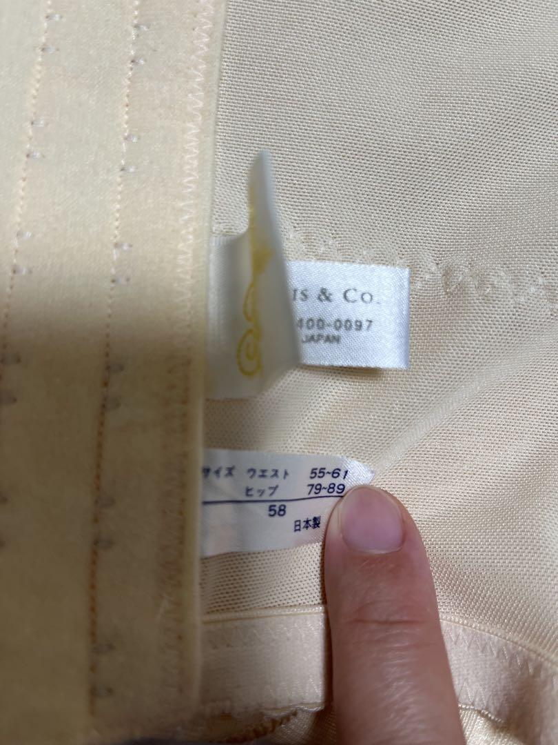 ベージュ　コルセット ショーツ セット