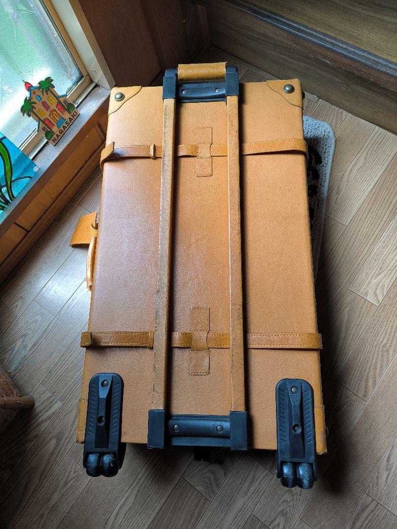 シフレ　豚革　　キャリーケース　 旅行 　ブティック　雑貨屋さんのディスプレイ用
