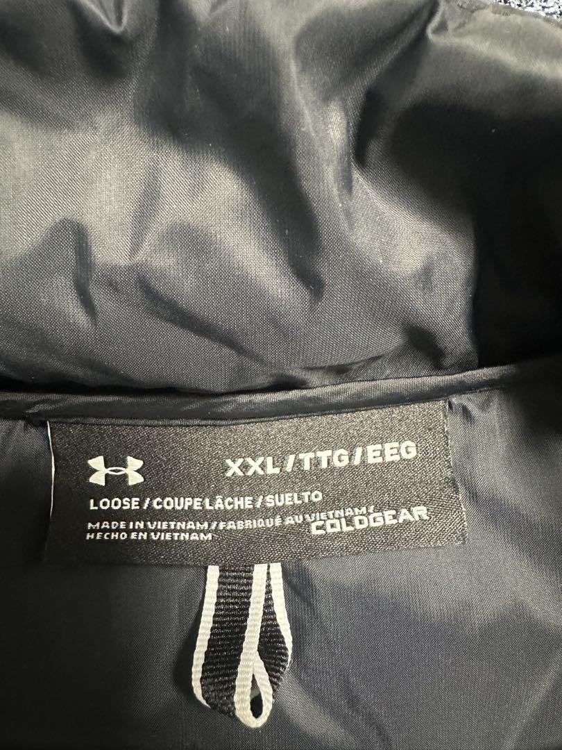 Under Armour アンダーアーマー　ブラック ダウンベスト