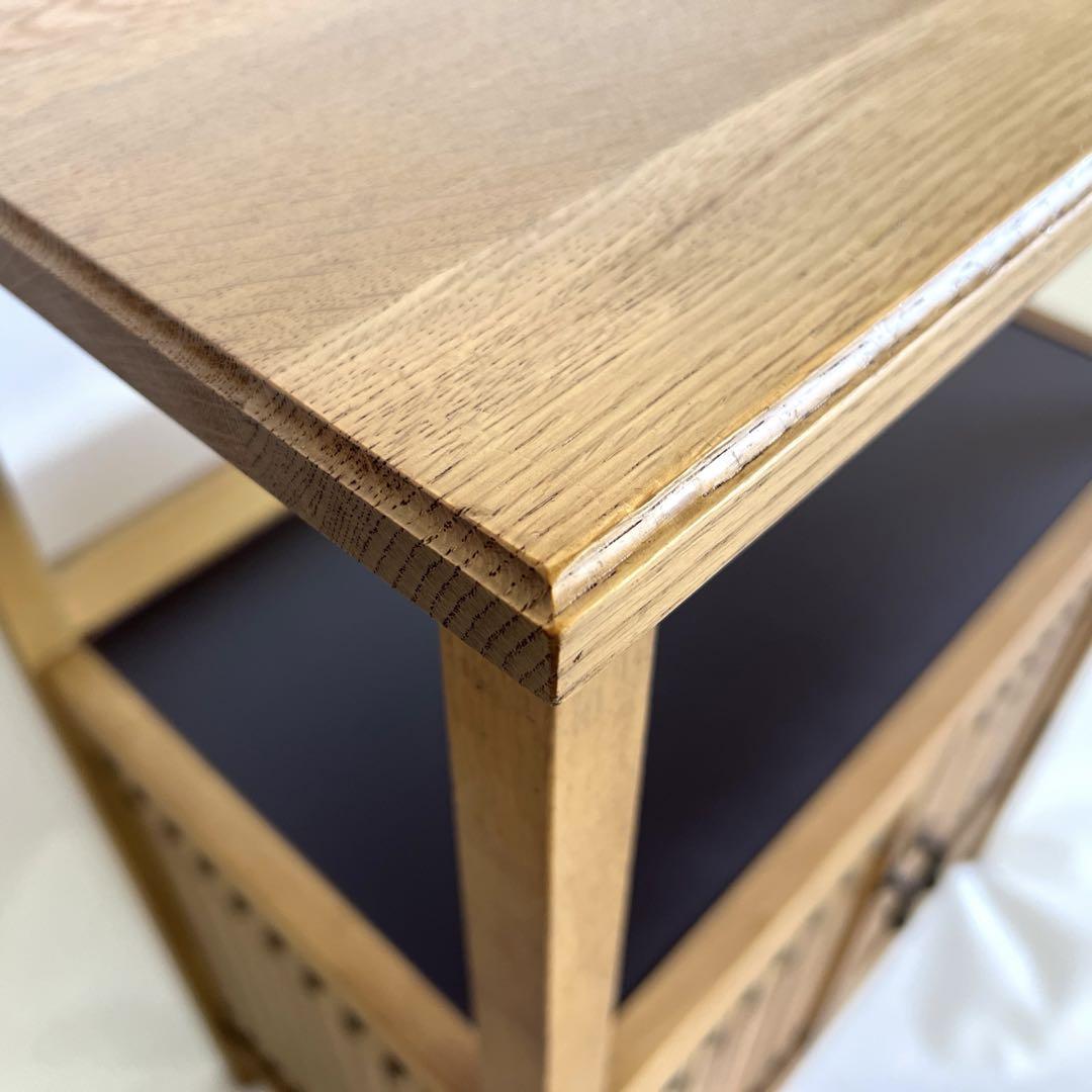 カリモク・木製飾り棚・横幅58.5cm・奥行34cm・高さ79cm カリモク・木製飾り棚・横幅58.5cm・奥行34cm・高さ79cm