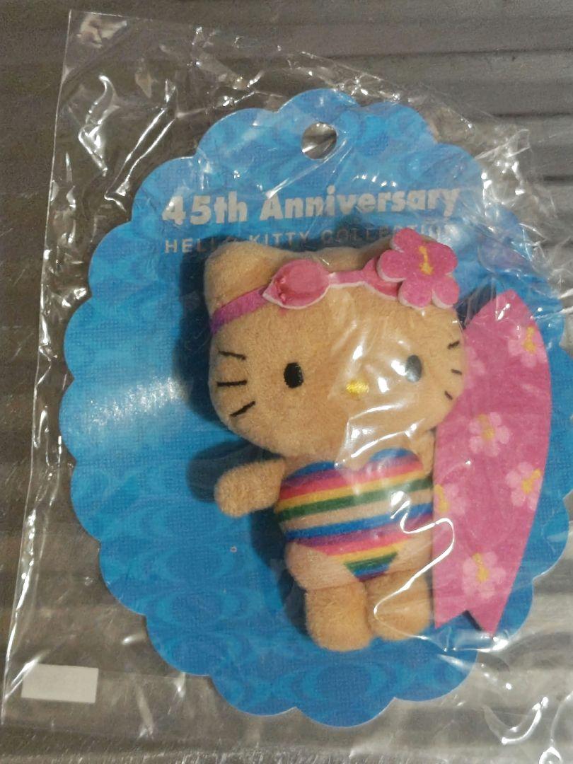 サンリオ ハローキティコレクション 45周年アニバーサリー ブローチ（シロウサ） ハローキティ 45周年限定 ミニブローチ 10種セット KITTY GOODS