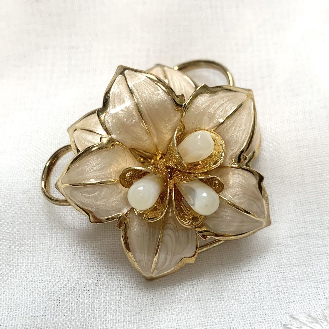 充実の品 ヴィンテージブローチ ホワイトクォーツ 七宝焼 天然石 花 アクセサリー