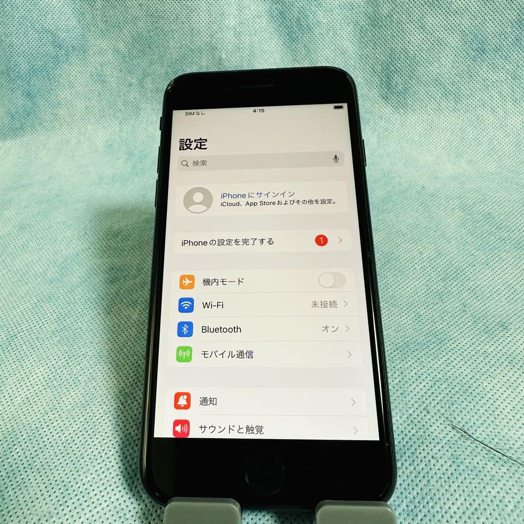 第2世代 iPhoneSE 128GB ブラック MXD02J/A SIMフリー