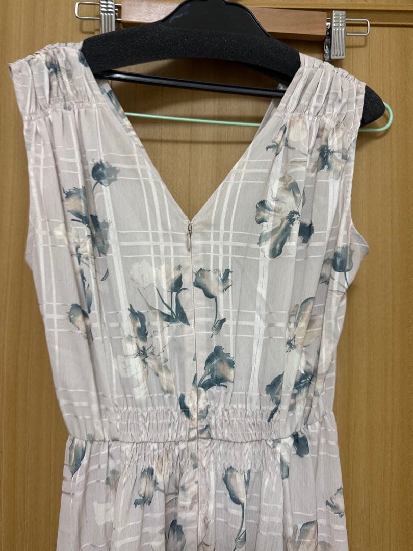 Fray id フラワープリントカシュクールワンピース／接触冷感