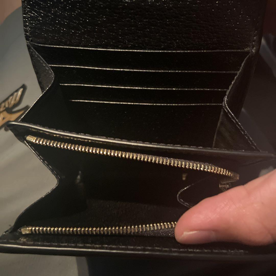 GUCCI ブラックレザー 三つ折り財布 - メルカリ