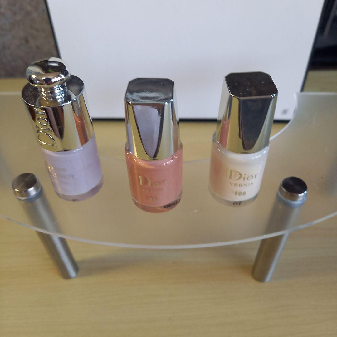 Dior ネイルカラー 25本　まとめ売り Dior ネイルカラー3品まとめ売り - メルカリ
