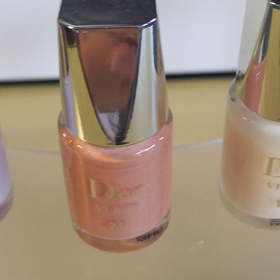 Dior ネイルカラー3品まとめ売り - メルカリ