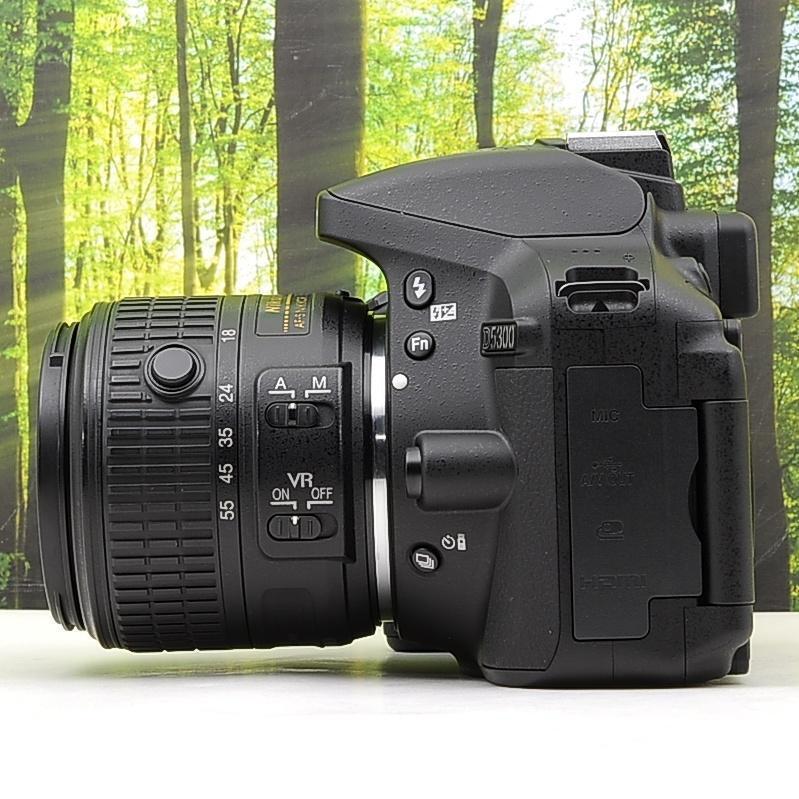 ショット数9673枚！WiFi機能付☆Nikon D5300☆初めての一眼レフに ショット数339枚！WiFi機能付☆Nikon D5300☆初めての一眼レフに