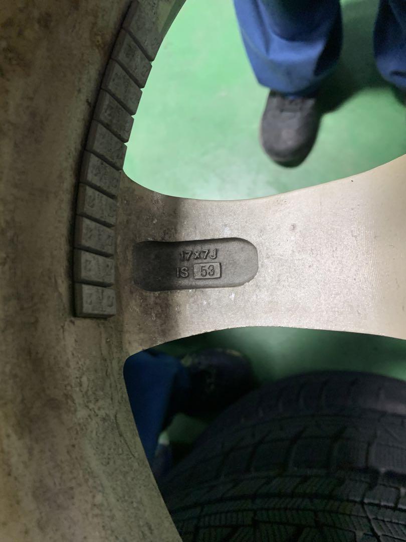 アコードハイブリット　スタッドレス225/50R17
