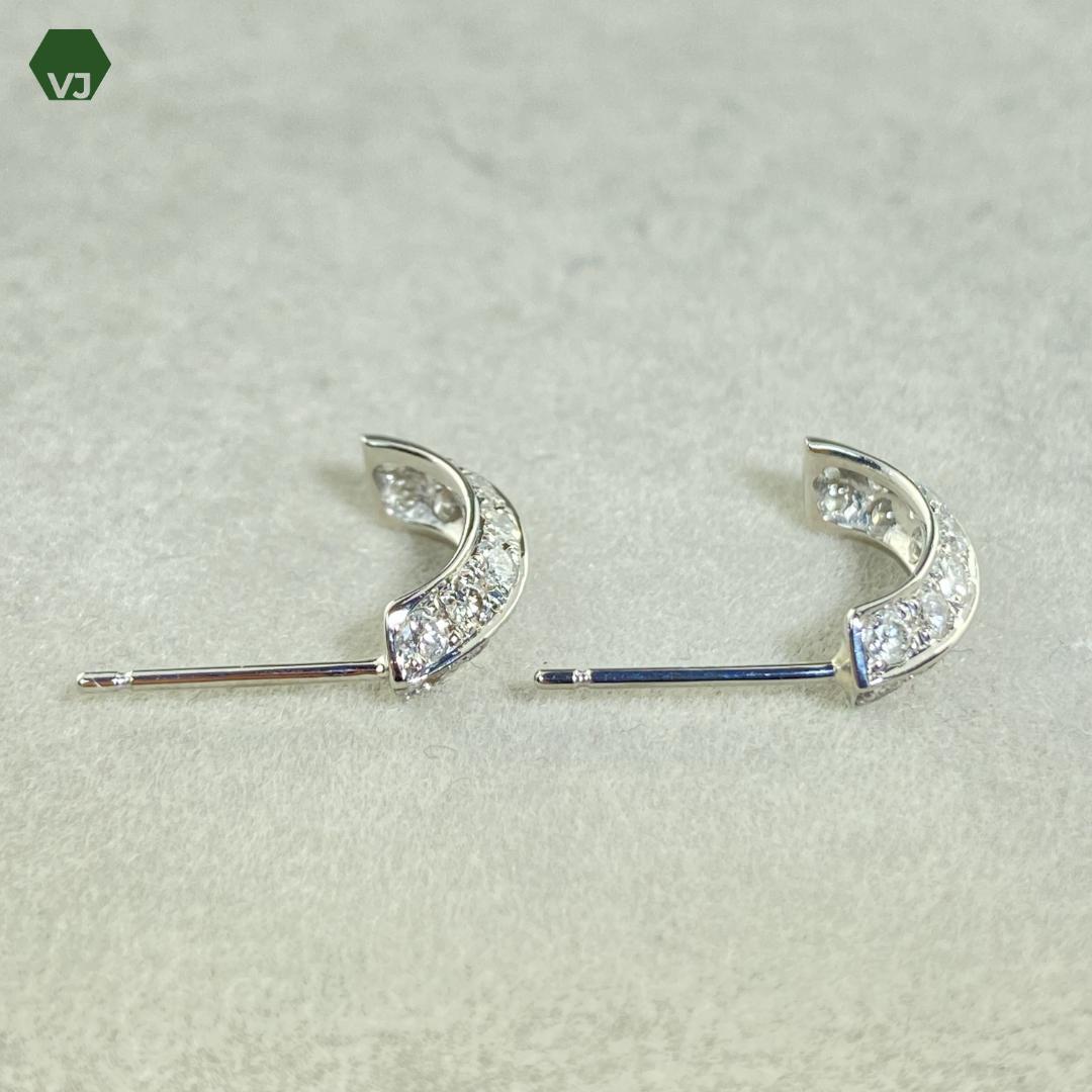 【27-11】ダイヤモンド　ピアス　D0.72ct