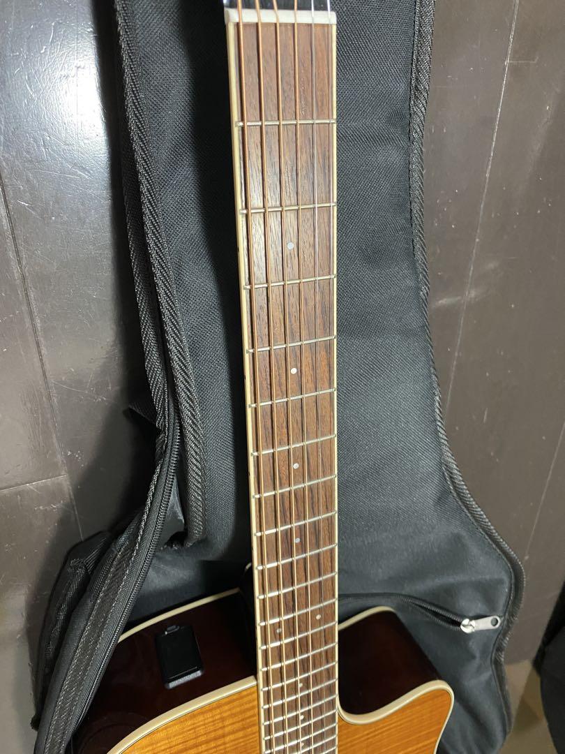 アコースティックギター　YAMAHA