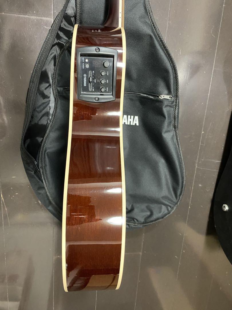 アコースティックギター　YAMAHA