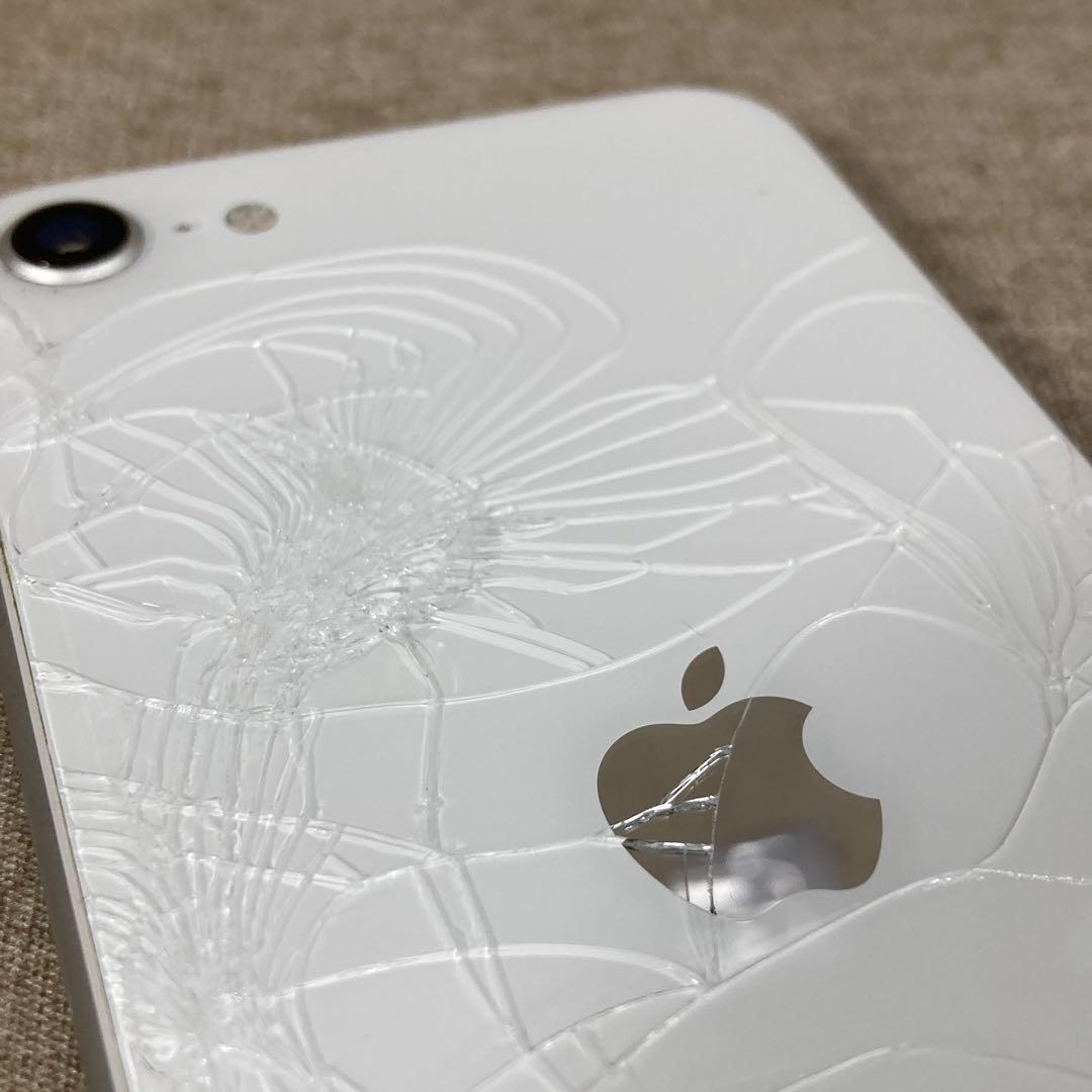 iPhoneSE2 MHGQ3J/A SIMロックあり au　ジャンク品 iPhoneSE2 MHGQ3J/A SIMロックあり au ジャンク品