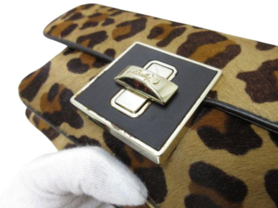 大人気☆BALLY☆バリー☆クラッチバッグ☆バタフライ☆レザー☆レオパード！ 美品 BALLY バリー ハンドバッグ ハラコ レオパード柄 クラッチ