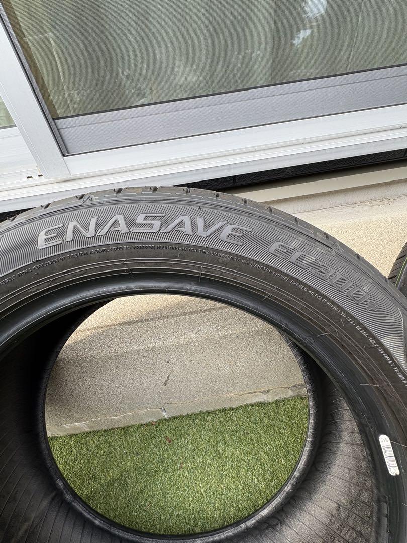 90系　ノア　ヴォクシー　新車外し　タイヤ　4本　205/55 R17