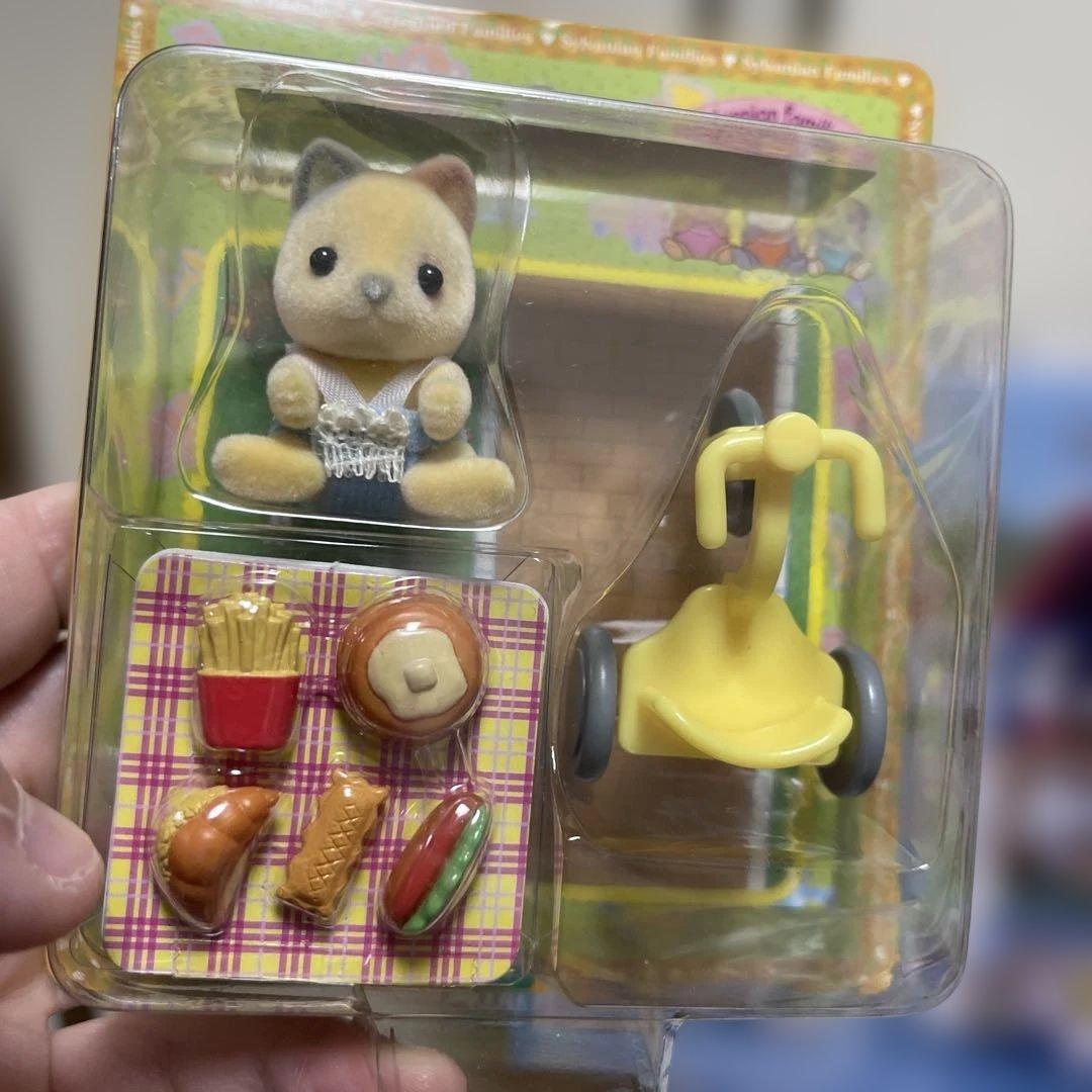 シルバニア 赤ちゃんシリーズ 三輪車 赤ちゃん ミケネコ ネコ レトロ シルバニア 赤ちゃんシリーズ 三輪車 赤ちゃん ミケネコ ネコ レトロ