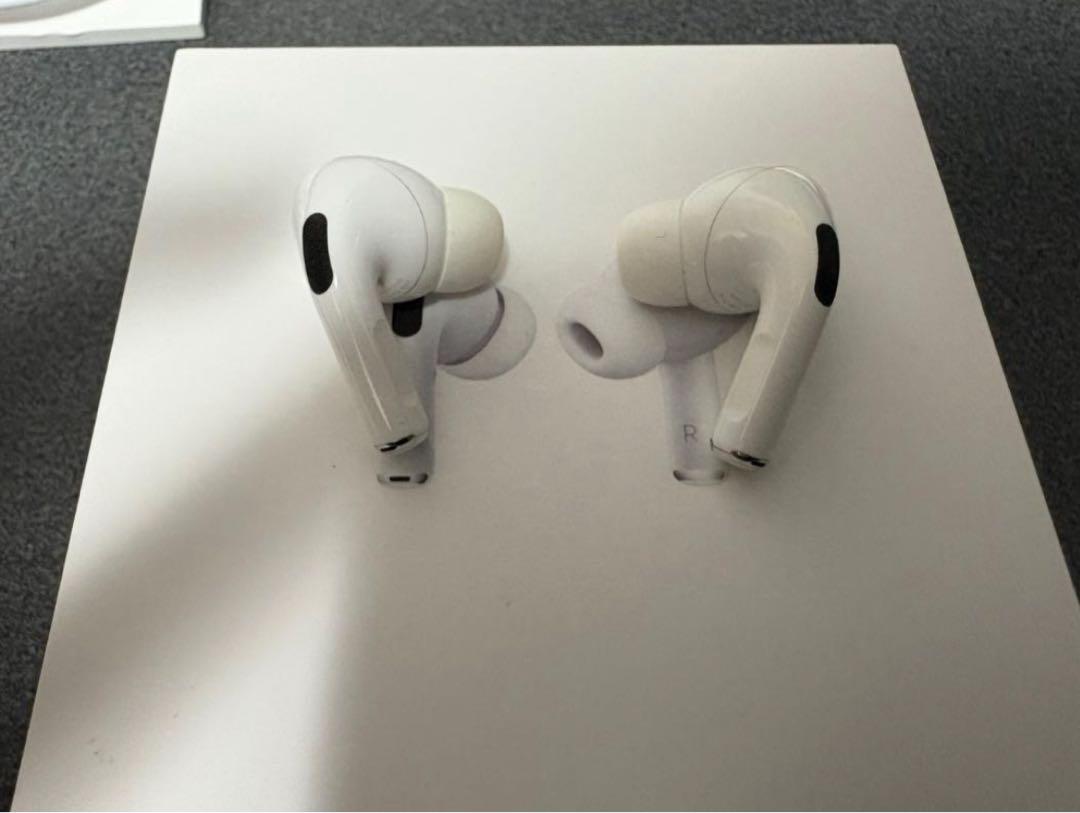 AirPods Pro 本体 充電ケース付き