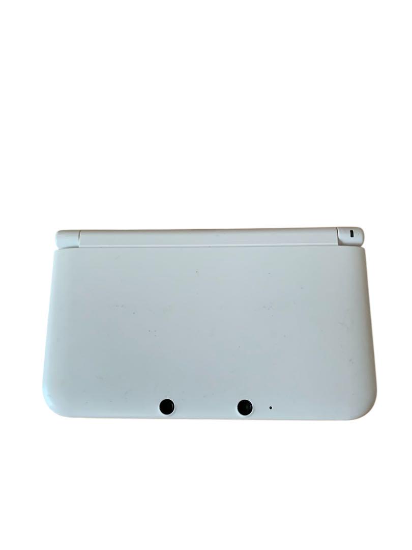 Nintendo 3DS LL ホワイト