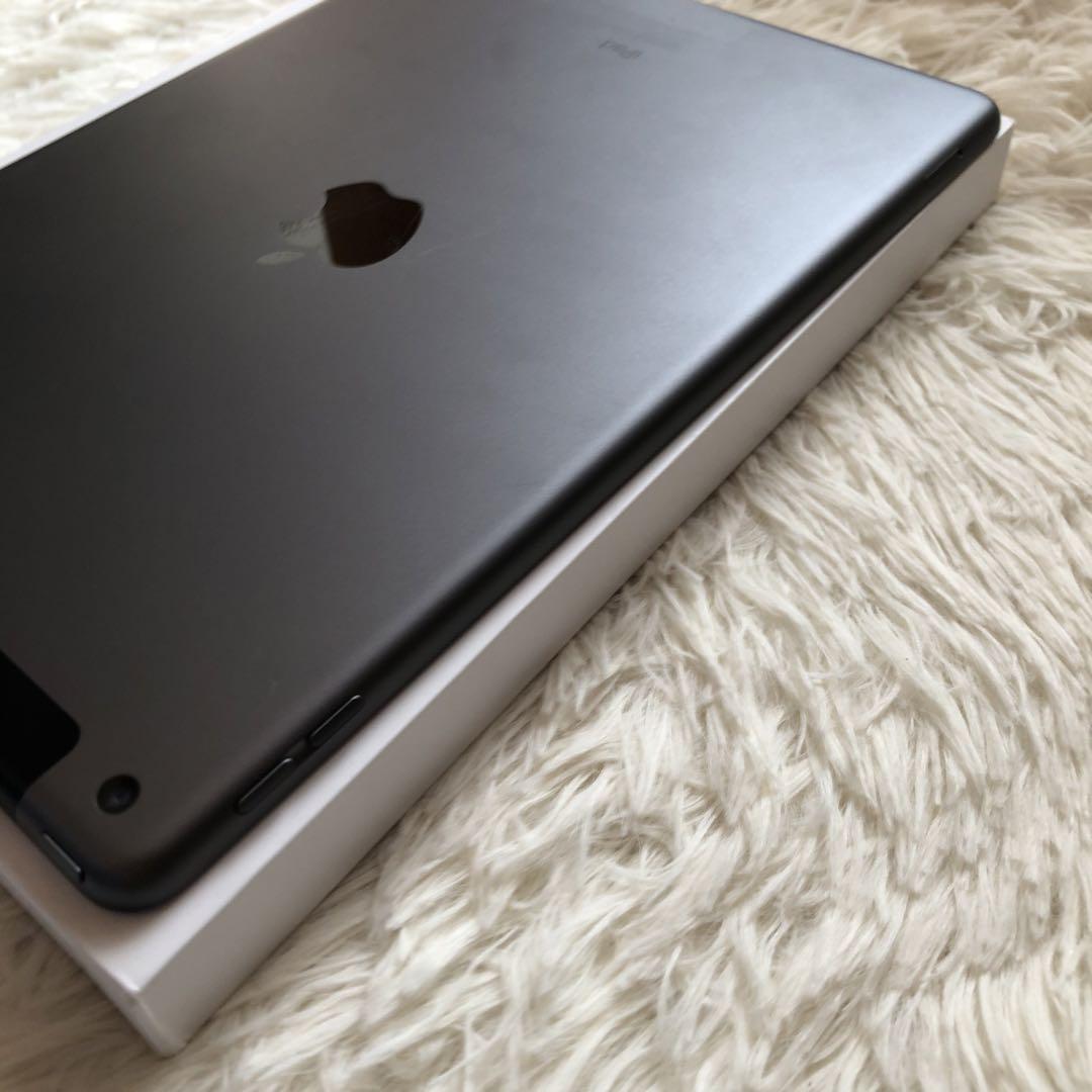 【即購入OK】iPad 第8世代 セルラーモデル【極美品】 #19 【付属品】