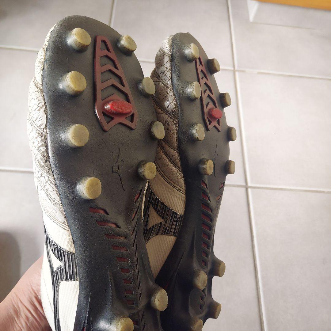Mizuno Morelia Neo4β シューズ ホワイト/レッド26センチ Mizuno Morelia Neo4β シューズ ホワイト/レッド26センチ - メルカリ
