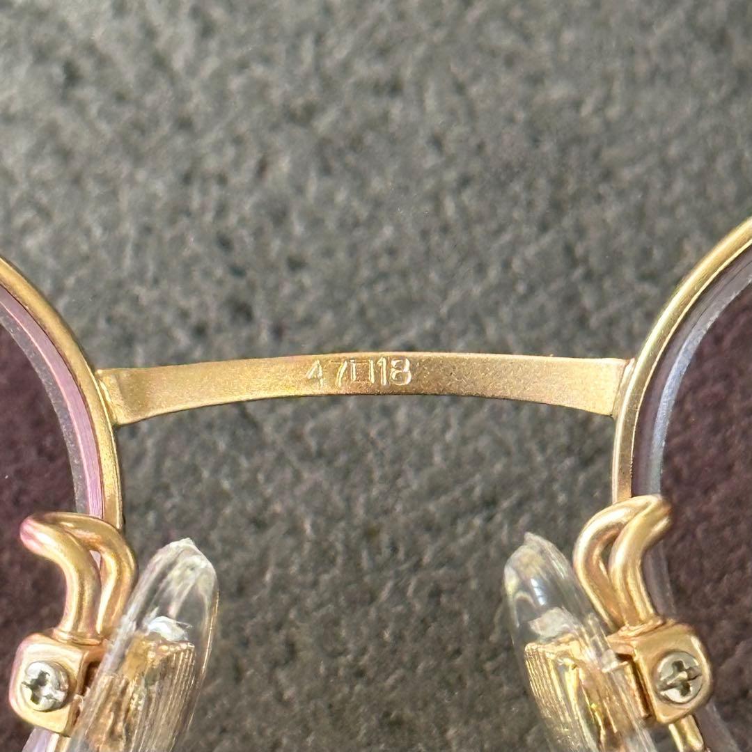 エンボスロゴ ゴールドフレーム