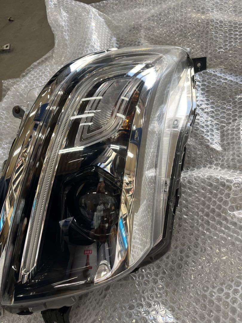 MK53S スペーシアカスタム　右ヘッドライト