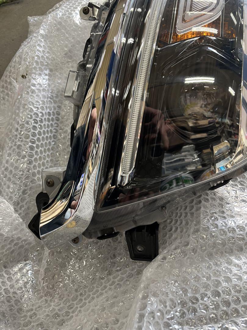 MK53S スペーシアカスタム　右ヘッドライト