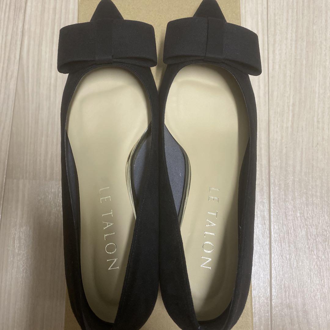LE TALON 4.5cmポインテッドプレートリボンパンプス