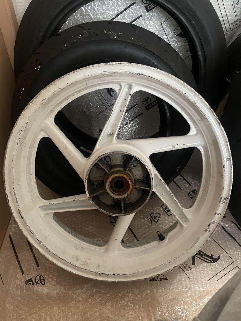 Cbr400rr nc29リアホイール
