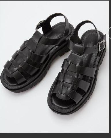 大人気!新品!グレカサンダル
