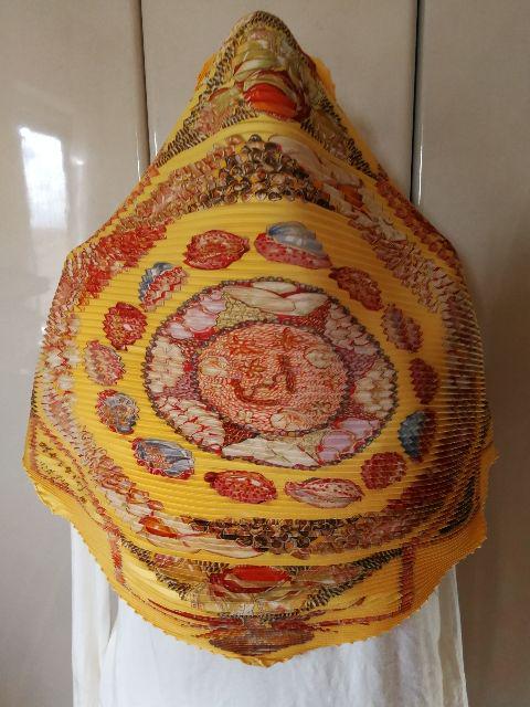 エルメス　HERMES　スカーフ　プリーツ　ロカイユ