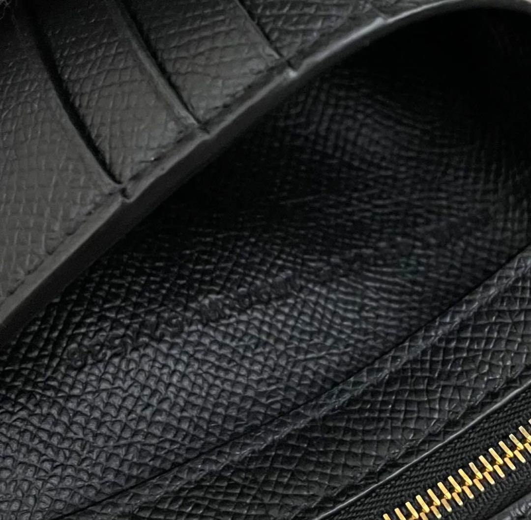 【極美品】BALENCIAGA バレンシアガ レザー 二つ折り財布