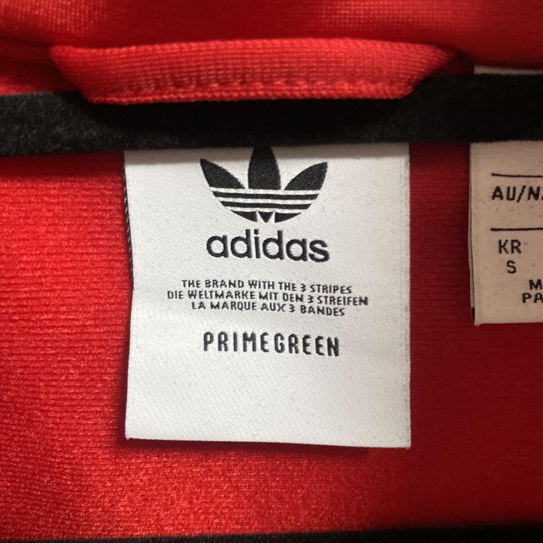 adidas オリジナル　トラックジャケット