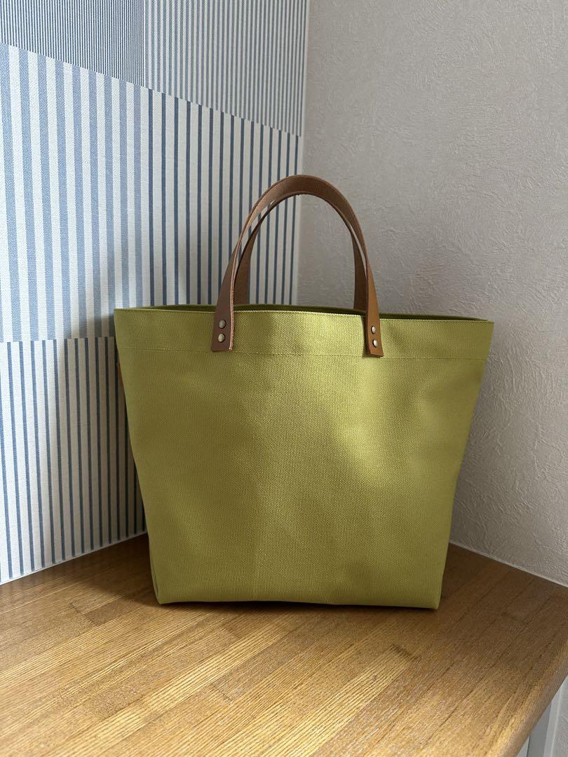 ハンドメイド】革持ち手トートバッグオーダー受付ページ - メルカリ