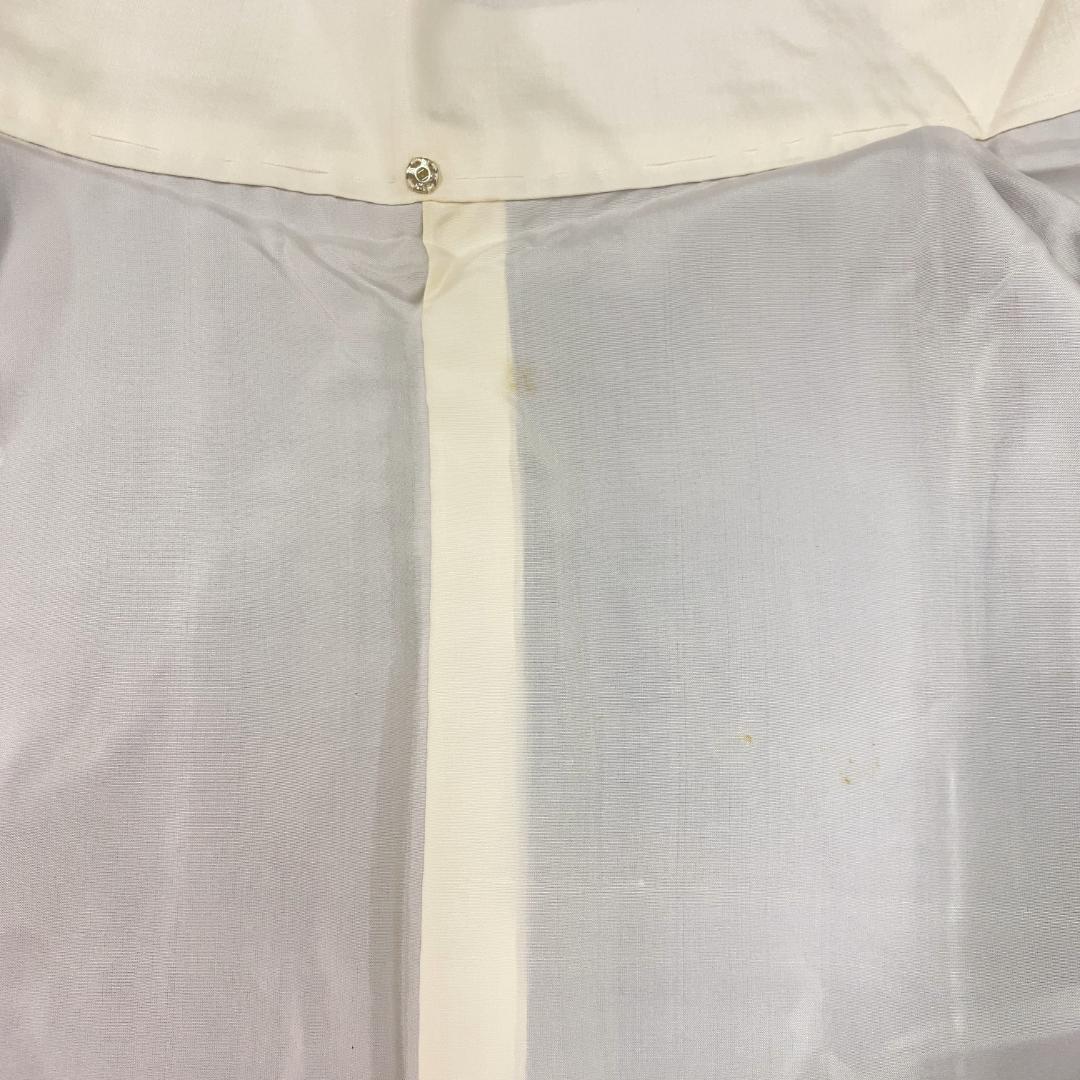 青