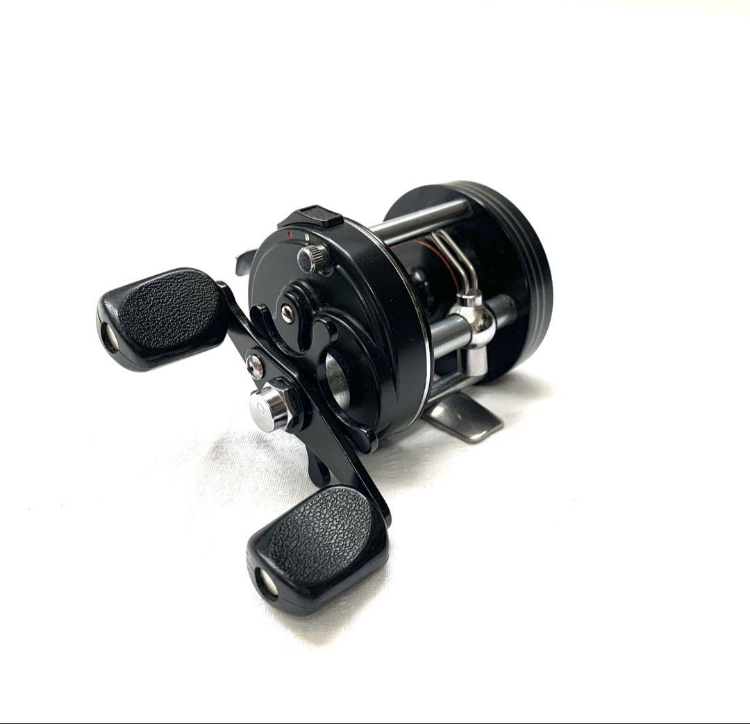 希少】Daiwa オールドダイワ ミリオネア GS3000C ベイトリール
