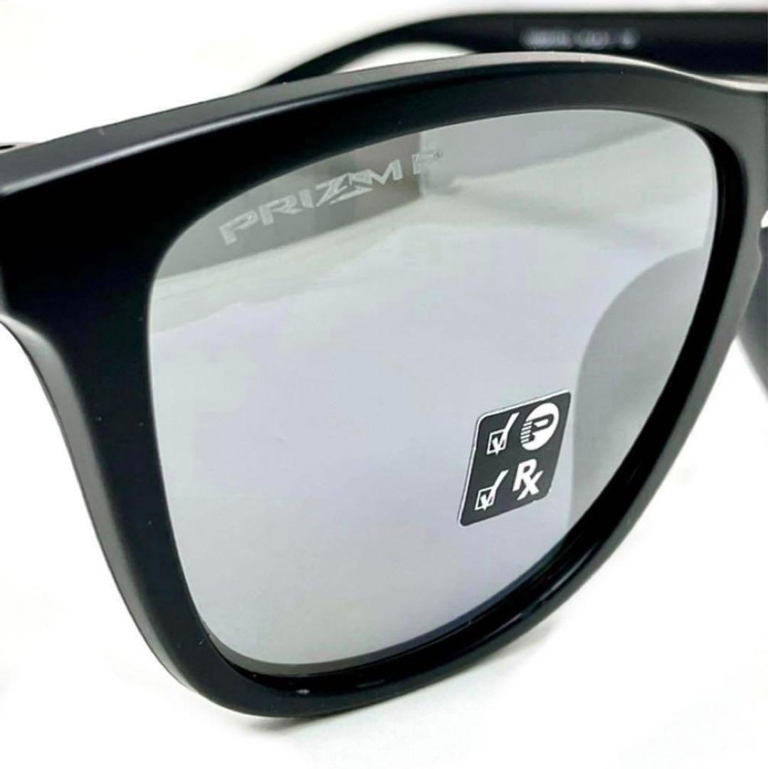 OAKLEY