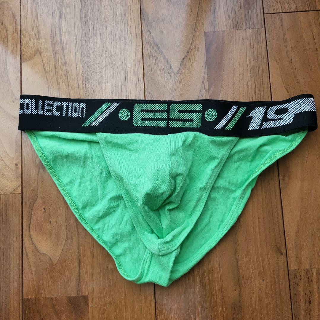 ポージングパンツ　緑色