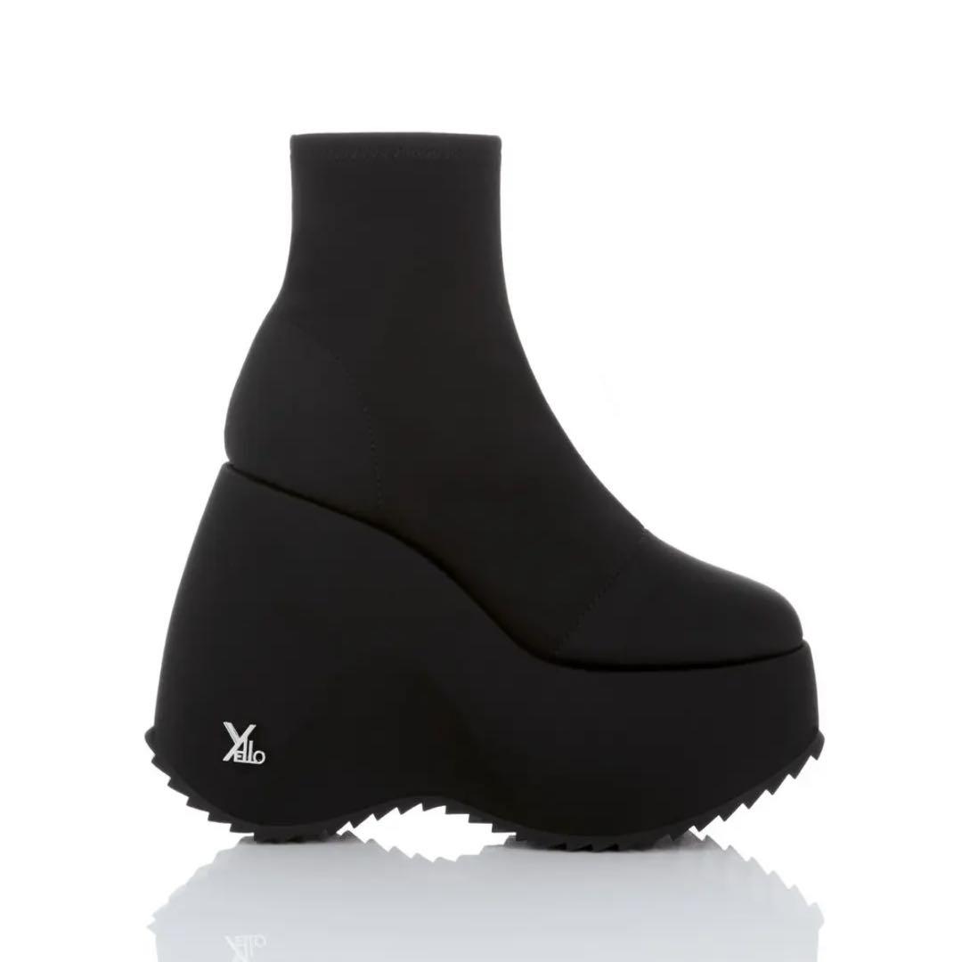 YELLO TOKYO BLACK PLATFORM SHORT BOOTS S