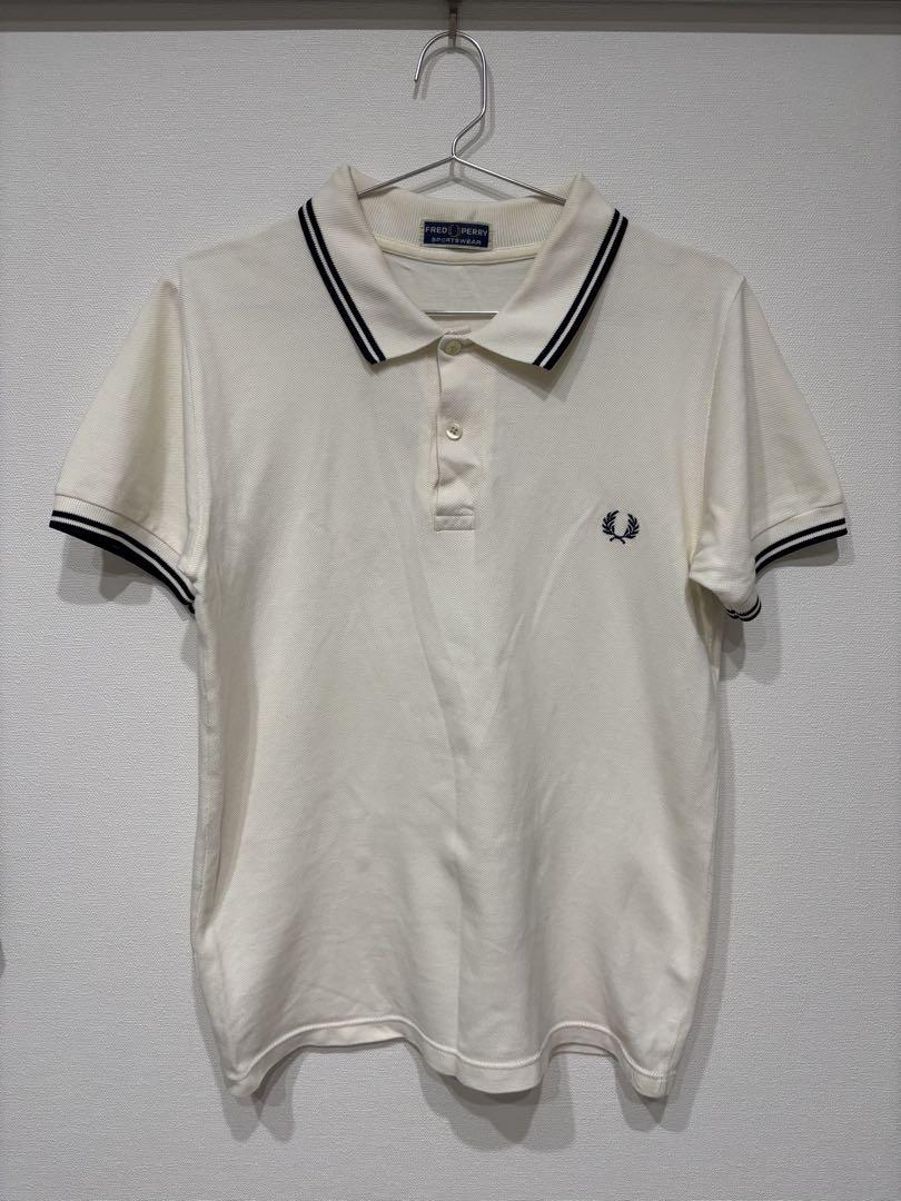 FRED PERRY アイボリーポロシャツ