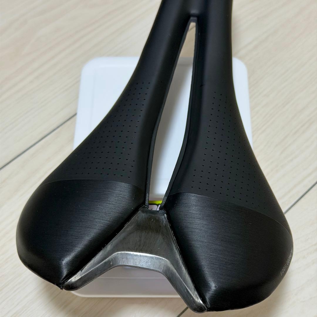 超美品】S-WORKS ROMIN EVO CARBON 143mm サドル - メルカリ