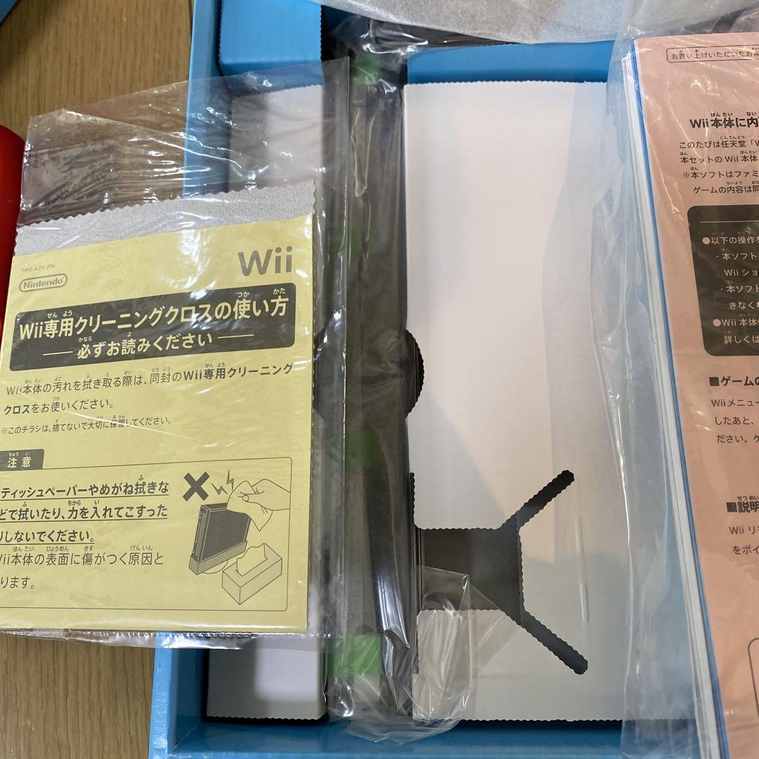 美品　任天堂 Wii　本体 スーパーマリオ25周年仕様 レッド　赤