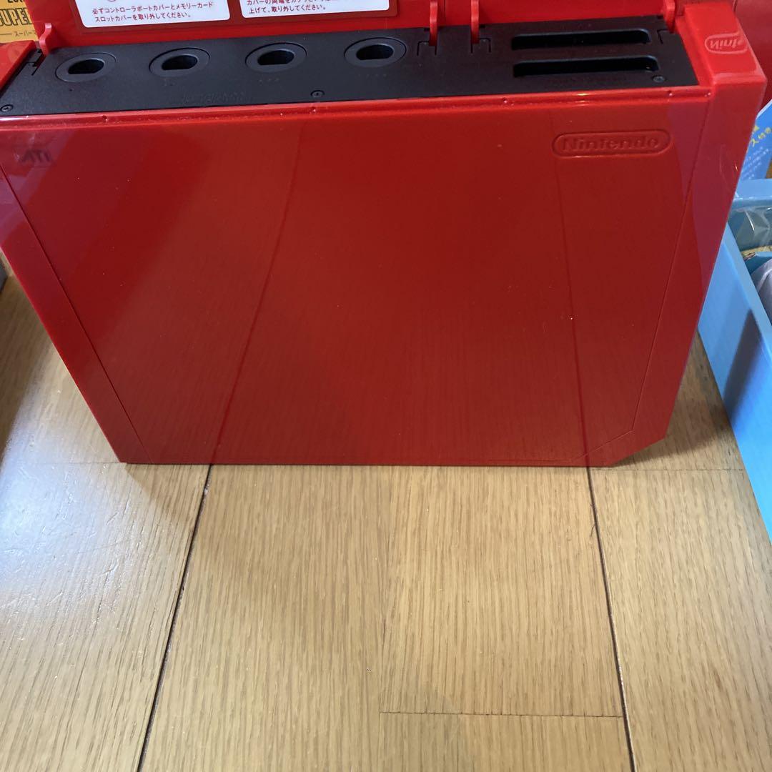 美品　任天堂 Wii　本体 スーパーマリオ25周年仕様 レッド　赤