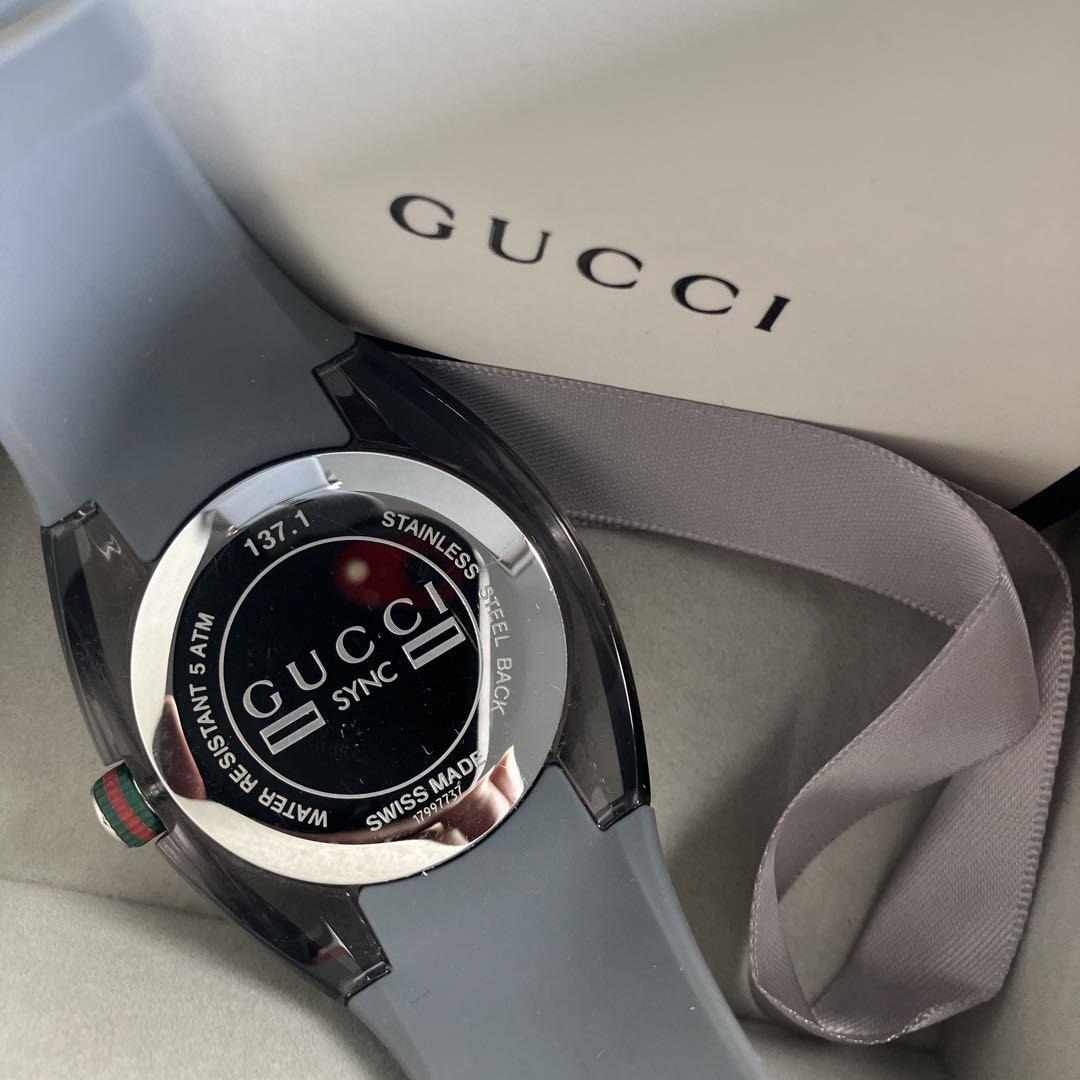 GUCCI グッチ　シンク　SYNC 腕時計　メンズ　137.1 ラバーベルト