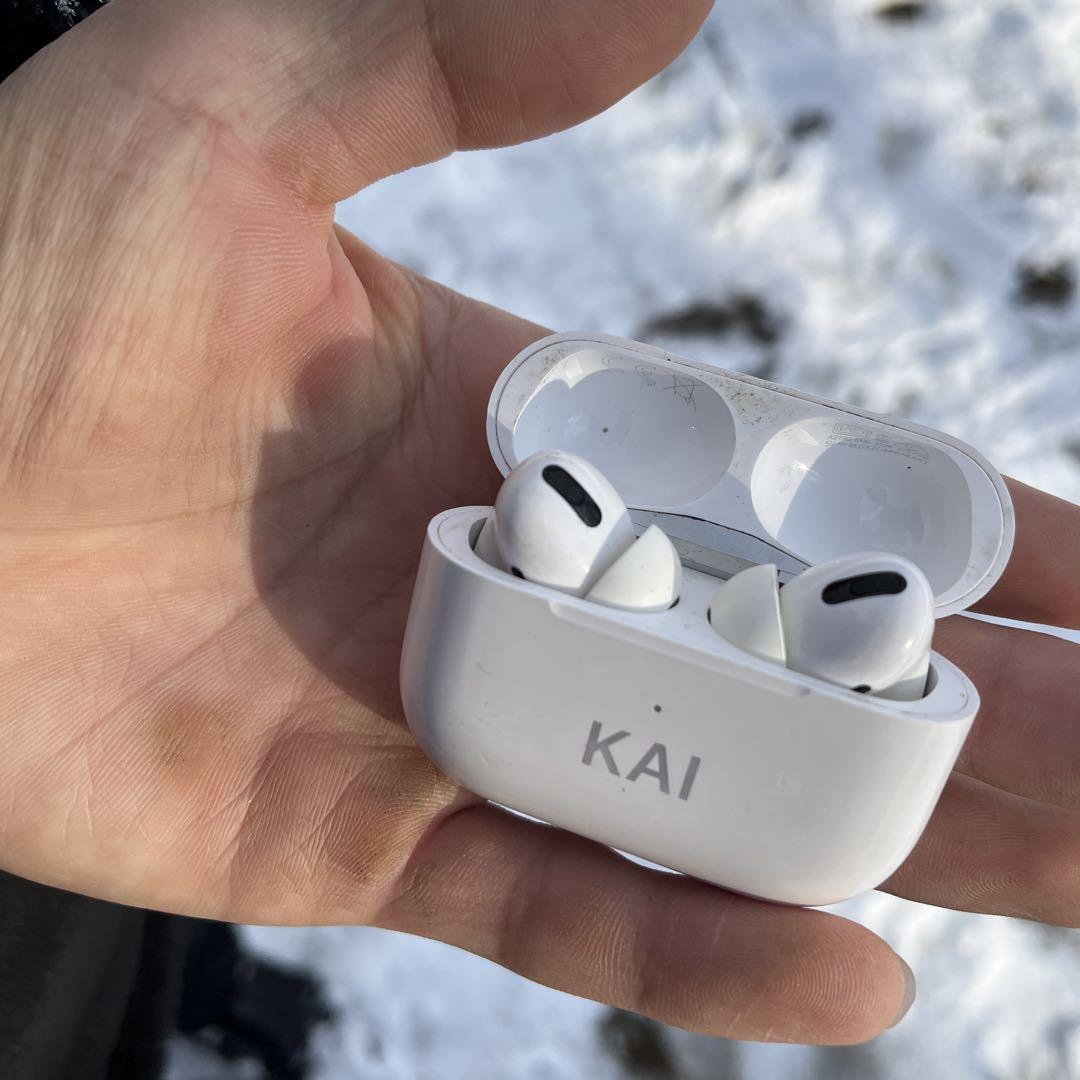 KAI AirPods本体 充電ケース付き ホワイト