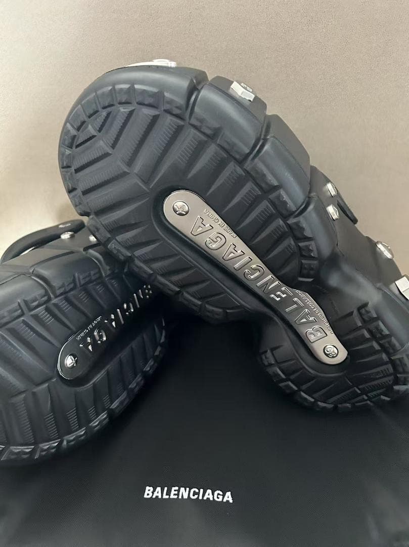 BALENCIAGA ブラック クロッグサンダル