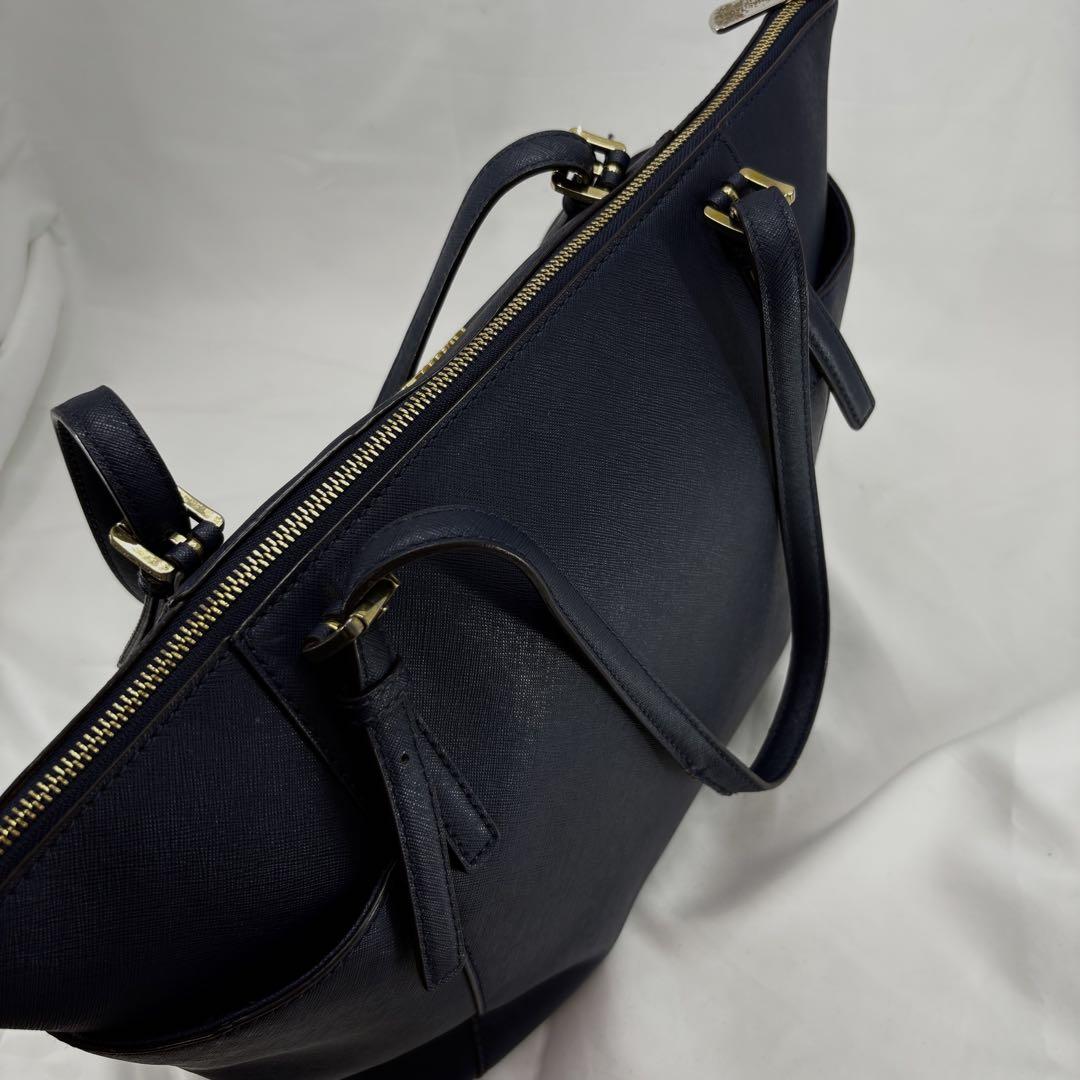 【MICHAEL KORS】マイケルコース　A4サイズ可　紺色　ネイビー6323 MICHAEL KORS】マイケルコース A4サイズ可 紺色 ネイビー6323